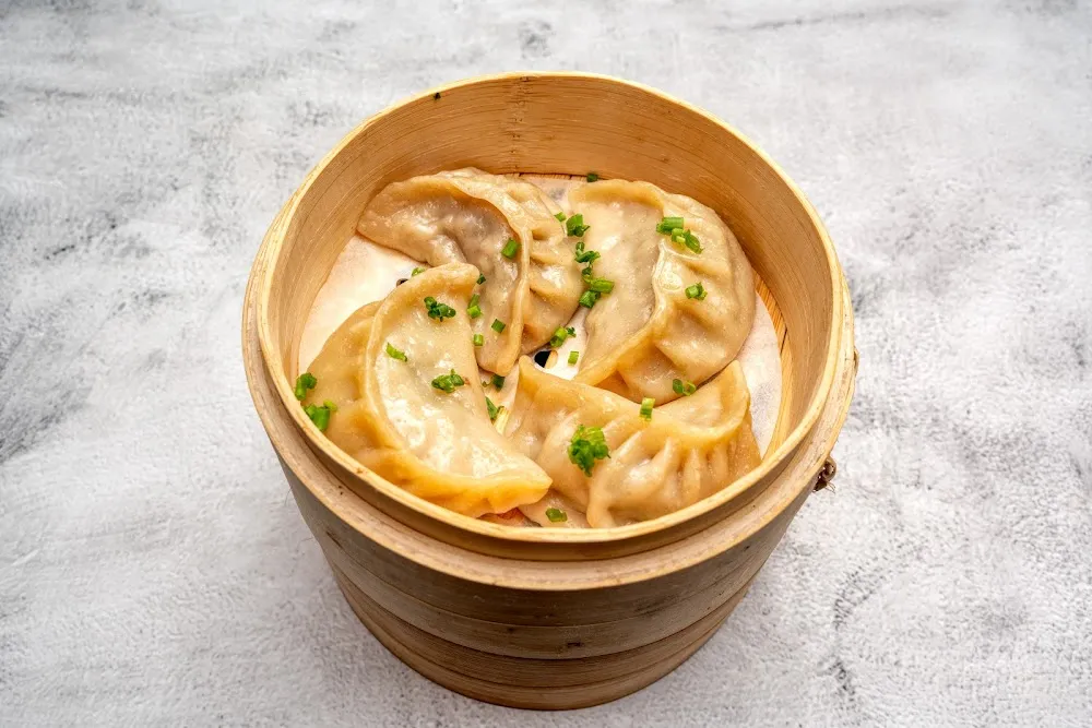 མོག་མོག